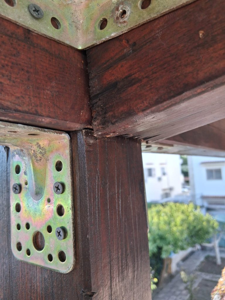 prenditi cura delle travi in legno