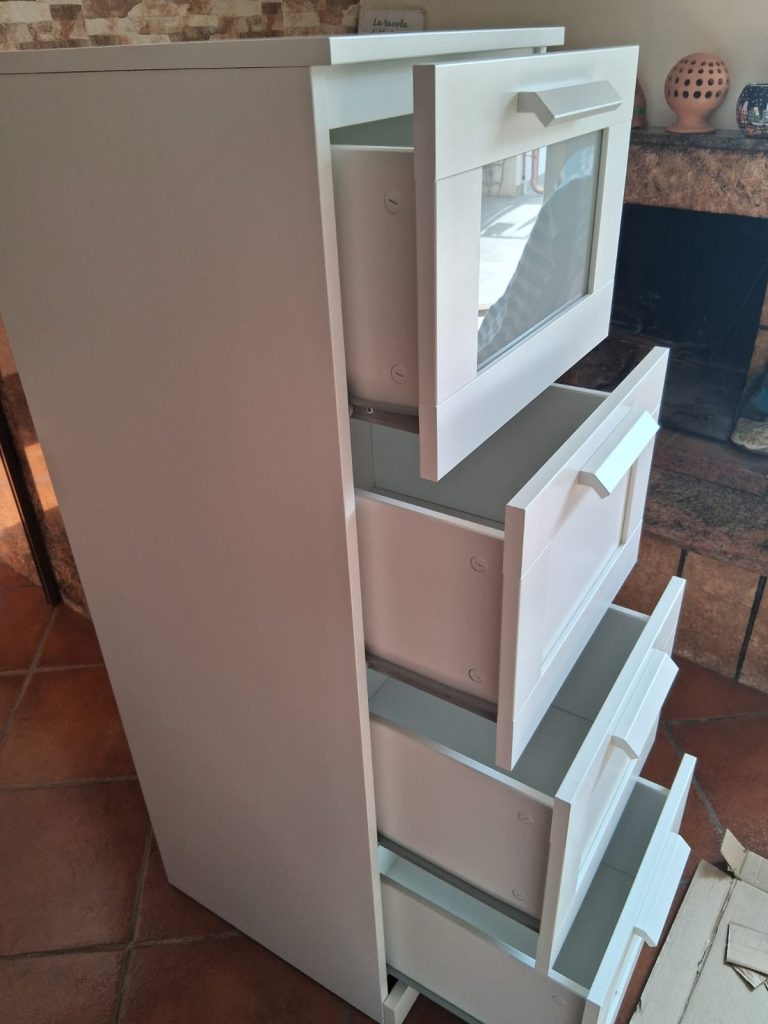 Come montare una cassettiera